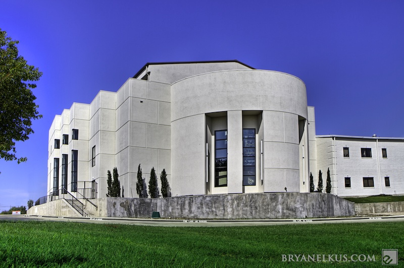 BRYANELKUS_189994