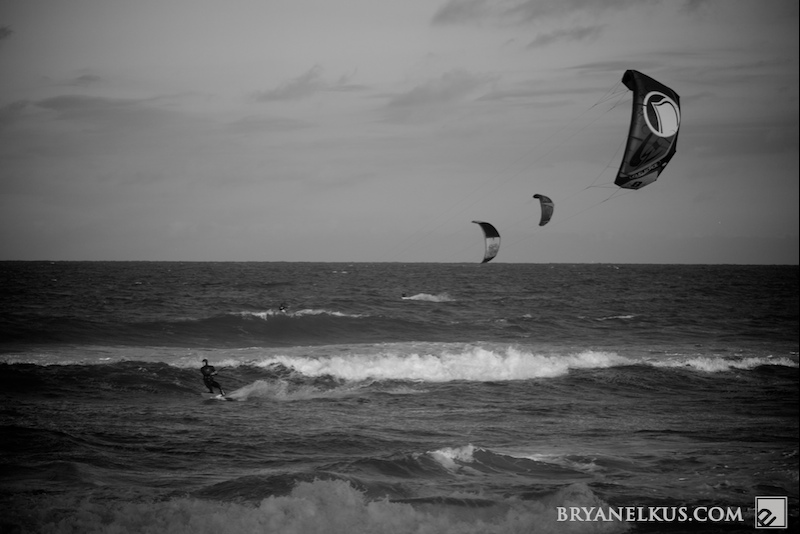 BRYANELKUS_211874