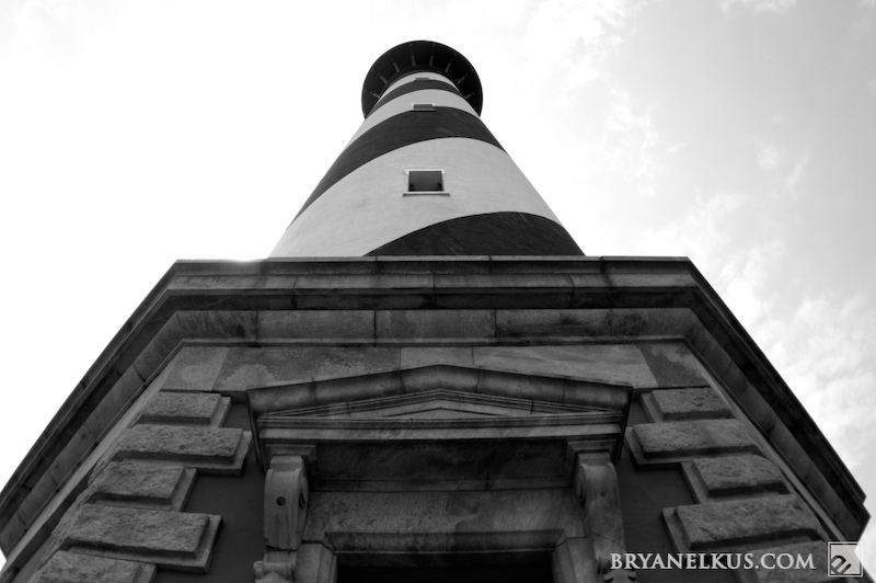 BRYANELKUS_221839