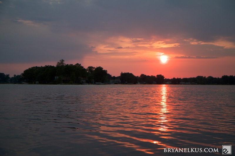 BRYANELKUS_249720
