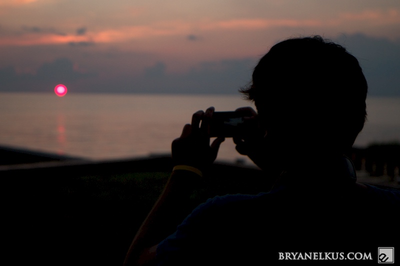 BRYANELKUS_261360
