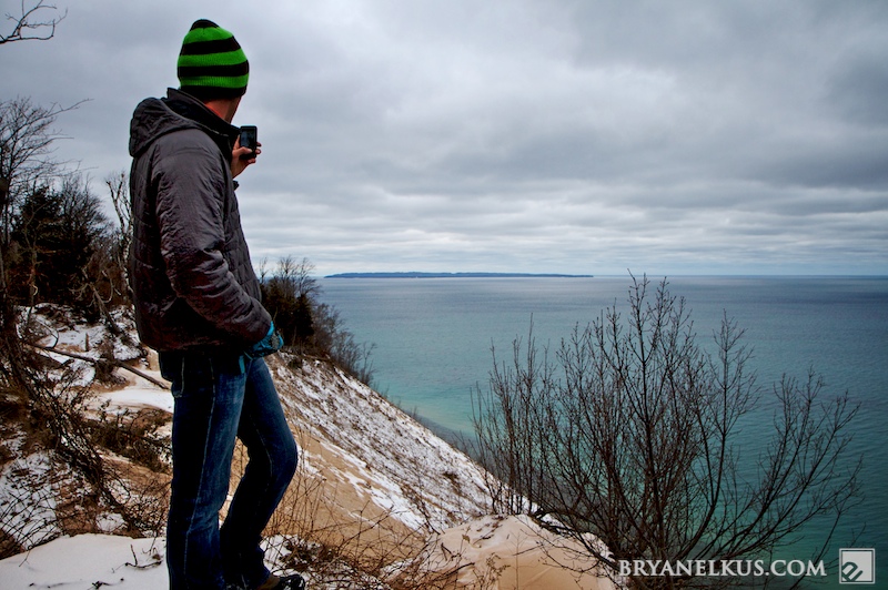 BRYANELKUS_270151