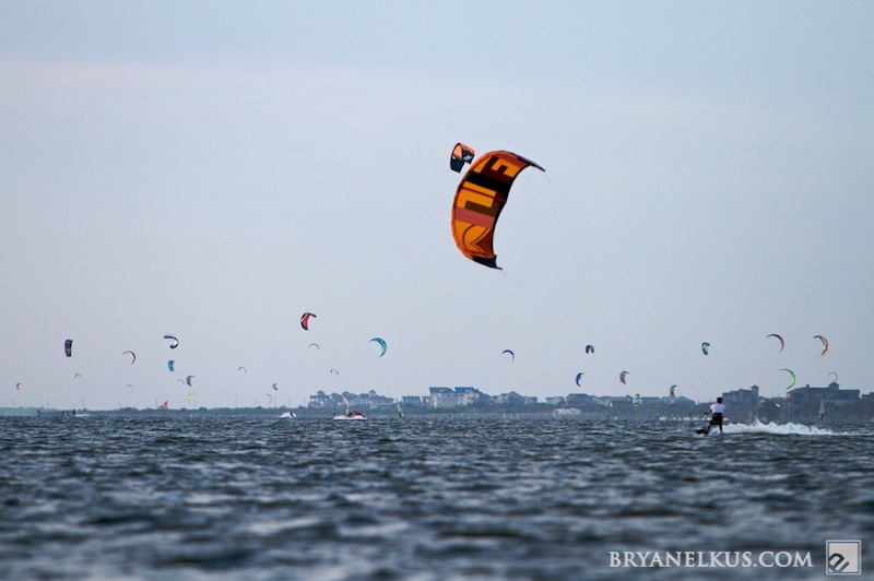 BRYANELKUS_281657