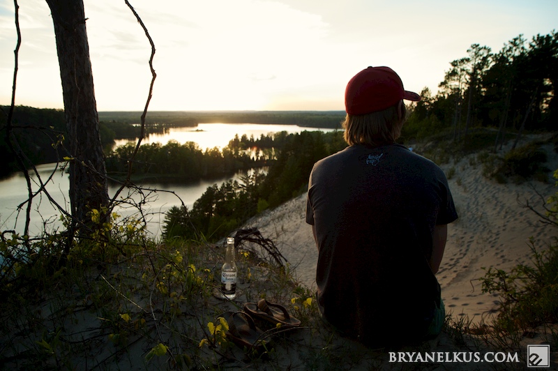 BRYANELKUS_282670