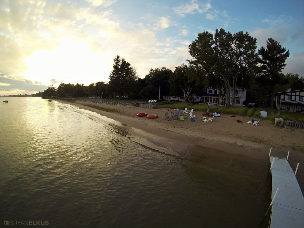 27_BRYANELKUS_347328