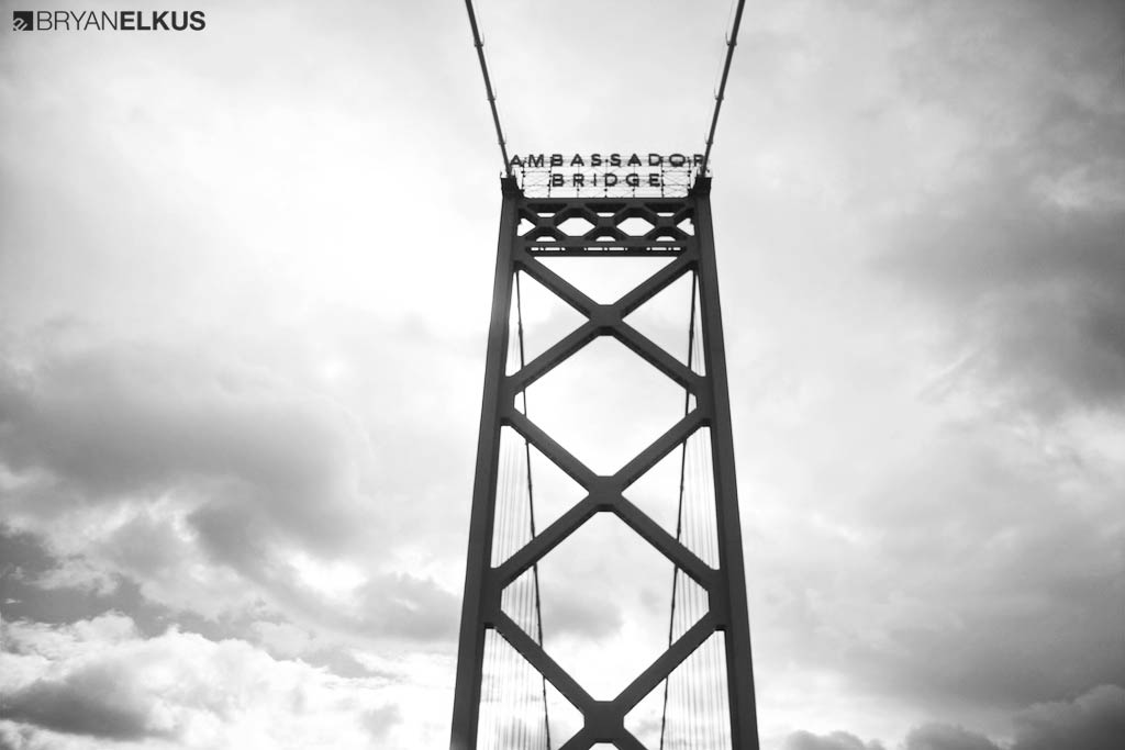 BRYANELKUS_359758
