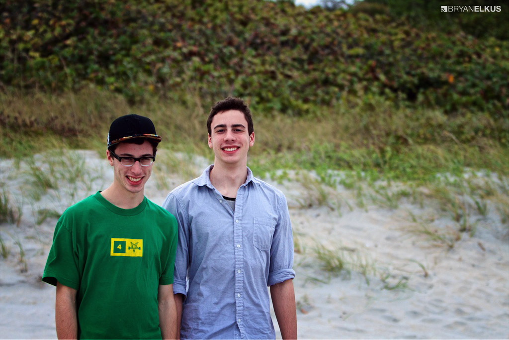 04_BRYANELKUS_385105
