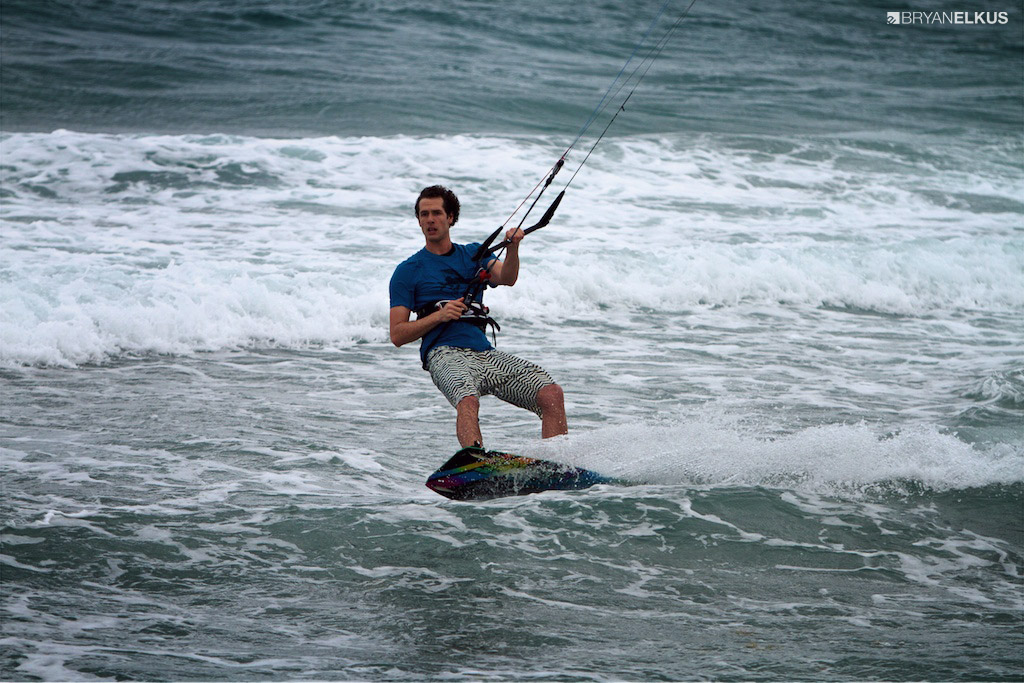 05_BRYANELKUS_385427