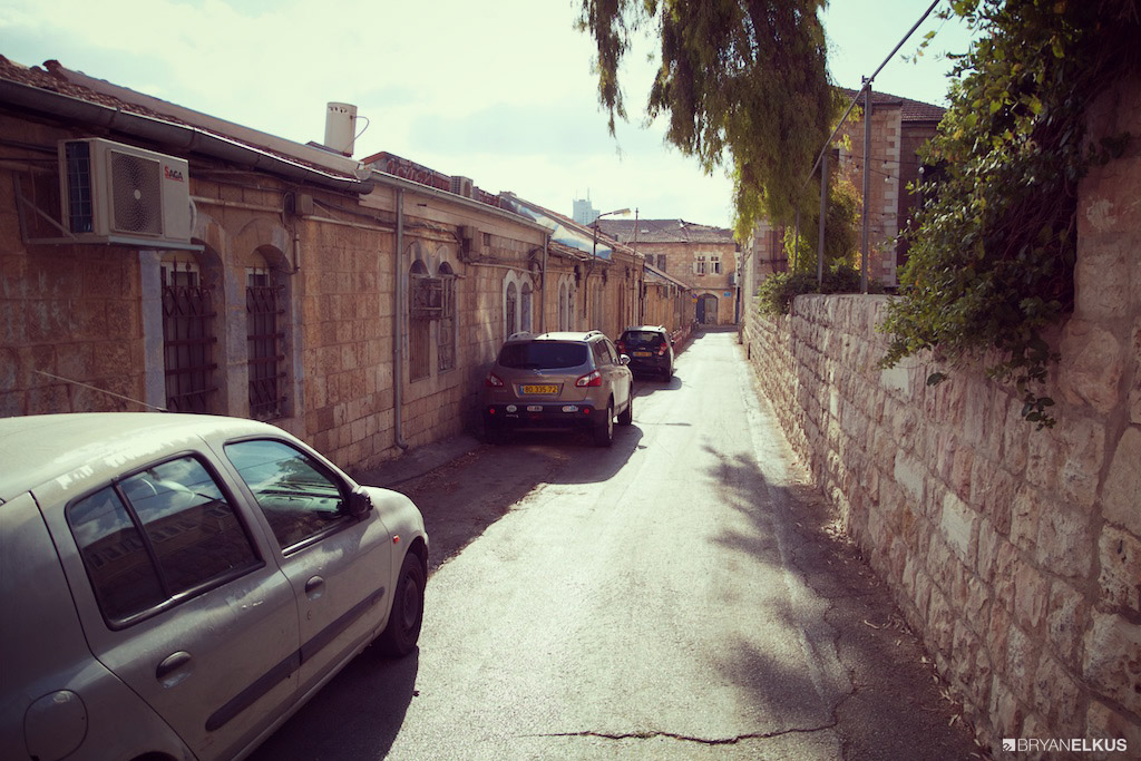 BRYANELKUS_538981