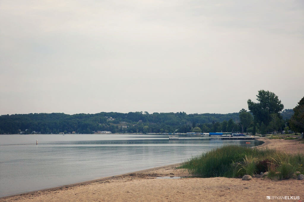 02_BRYANELKUS_570452