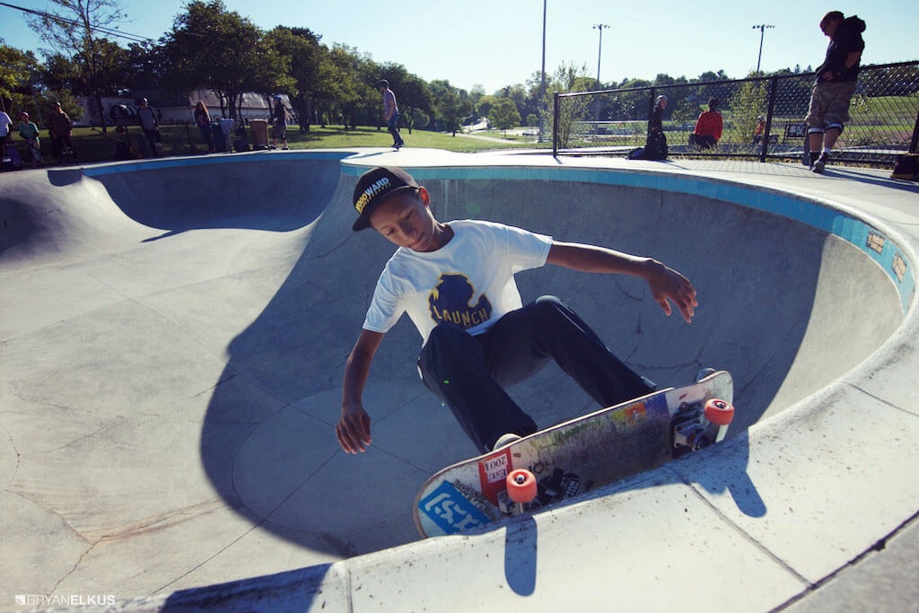 06_BRYANELKUS_582444