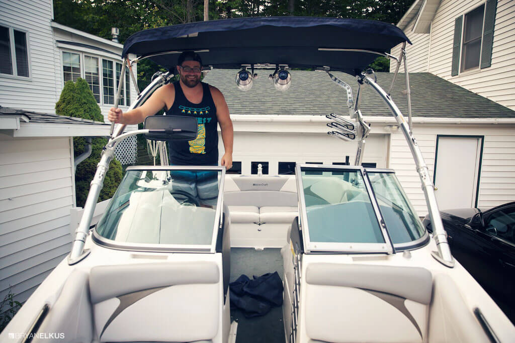 10_BRYANELKUS_570468