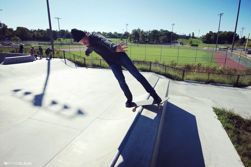 21_BRYANELKUS_582737