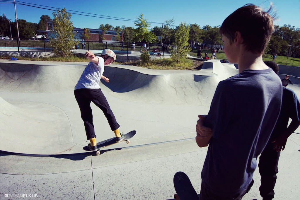 25_BRYANELKUS_582665