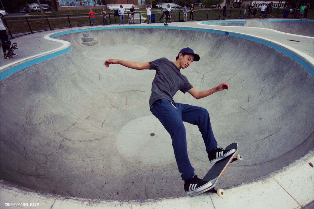 56_BRYANELKUS_583545
