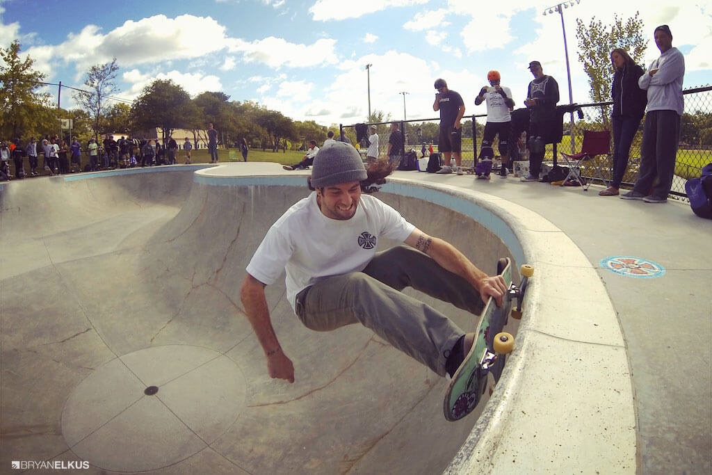 72_BRYANELKUS_585108