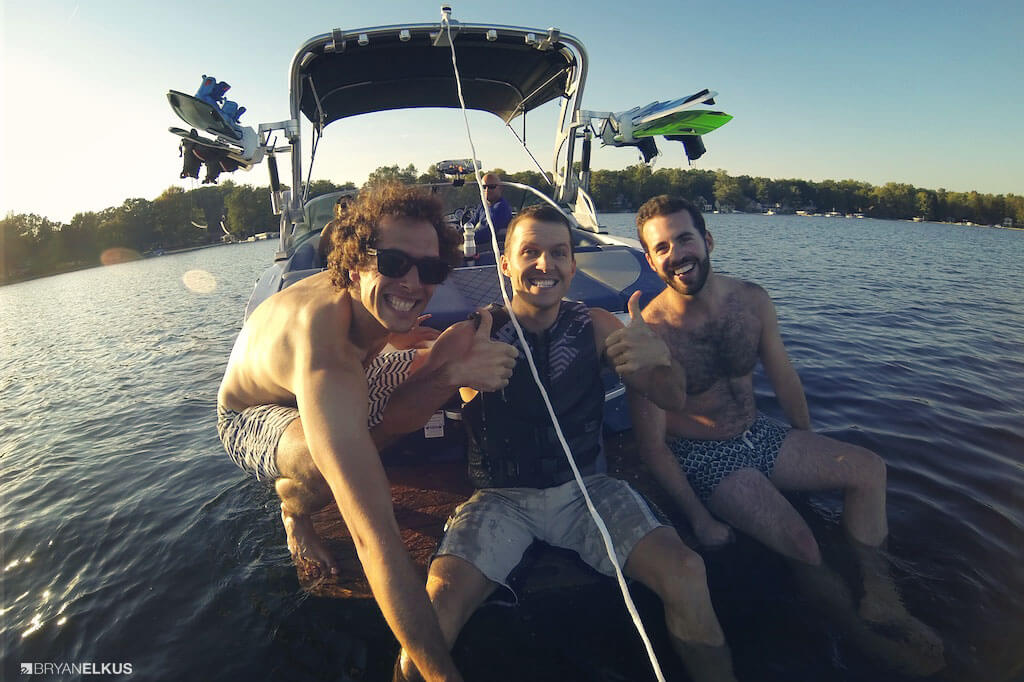 BRYANELKUS_588406