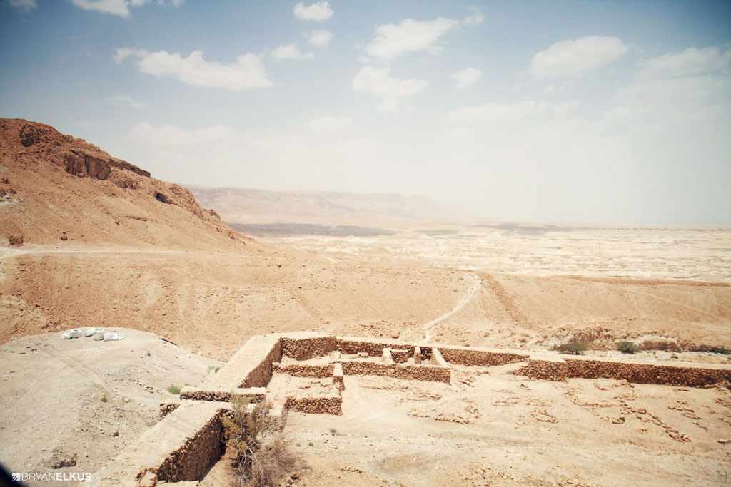 09_BRYANELKUS_540389