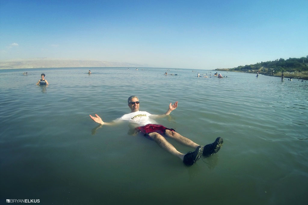 43_BRYANELKUS_541685
