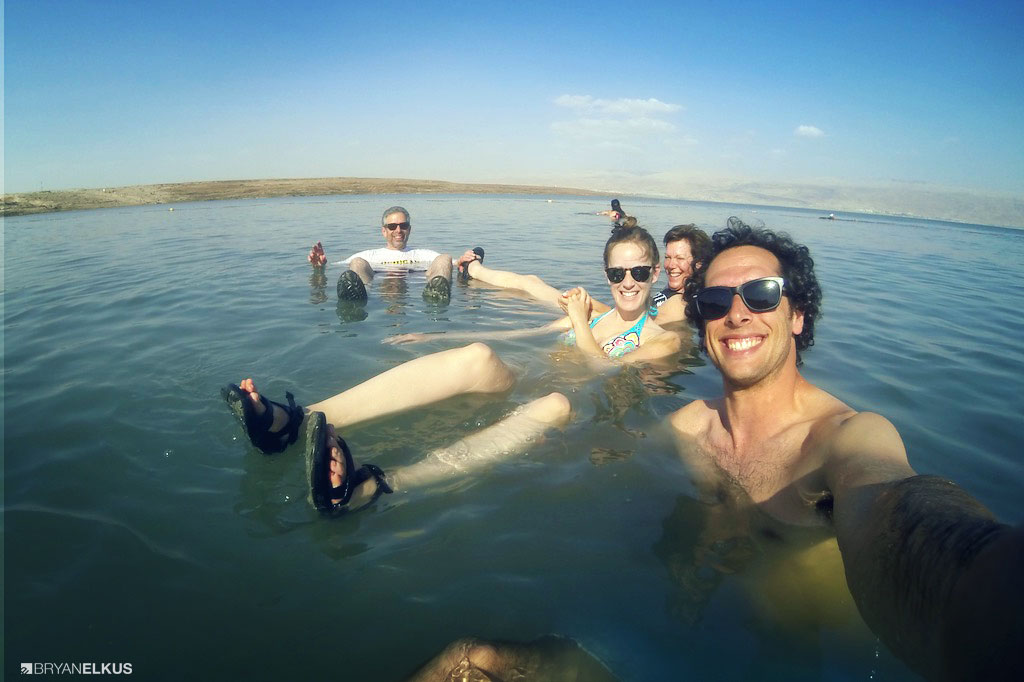 47_BRYANELKUS_541757