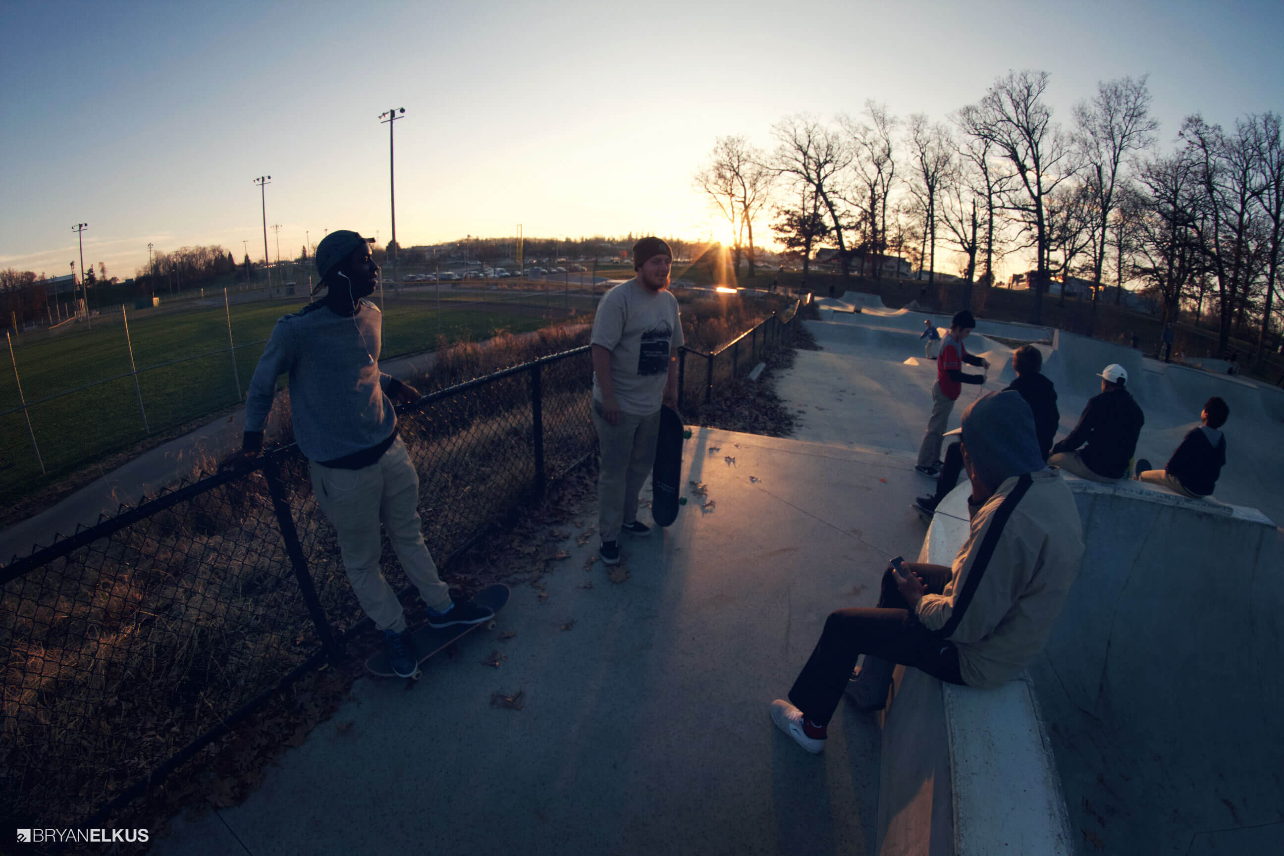 BRYANELKUS_592530