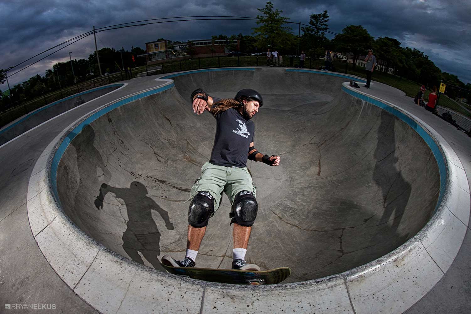 03_BRYANELKUS_614651