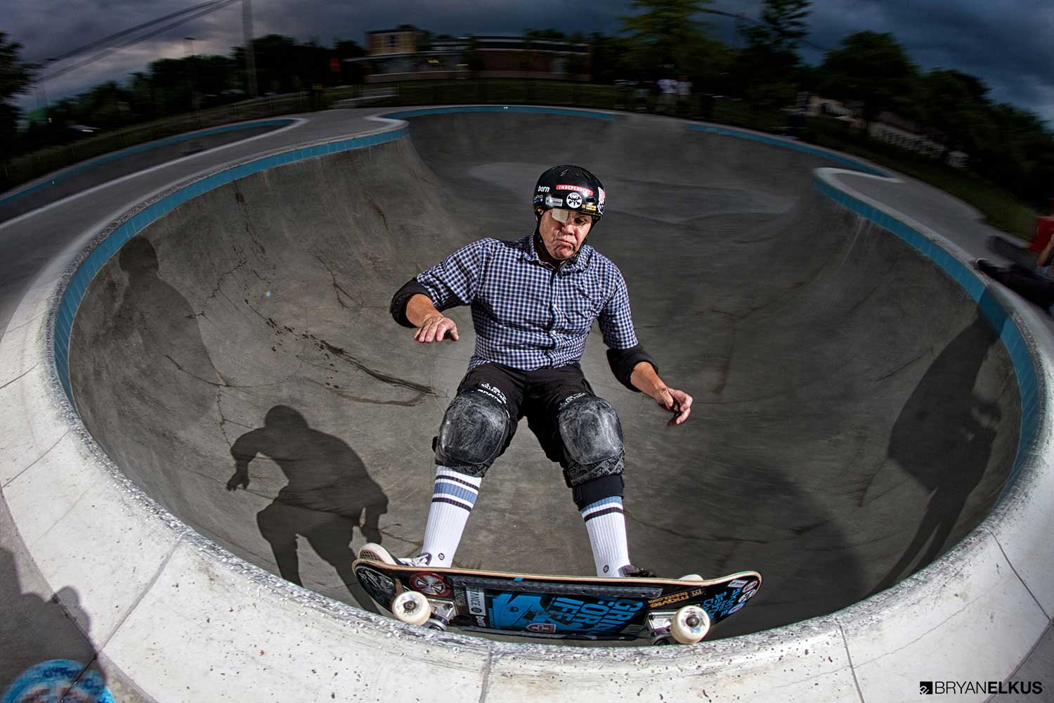 04_BRYANELKUS_614653