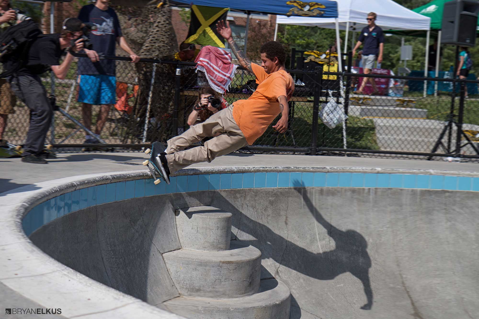 38_BRYANELKUS_615295