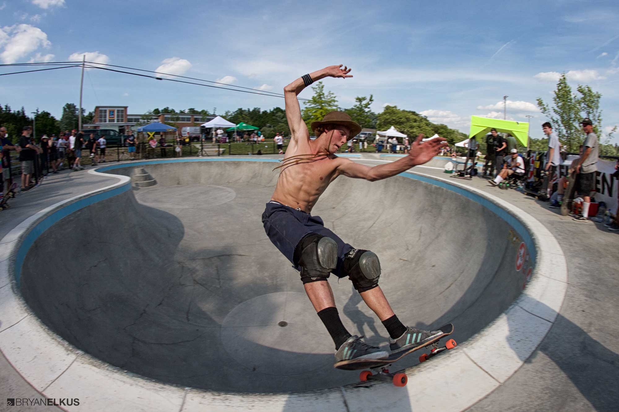 39_BRYANELKUS_615330